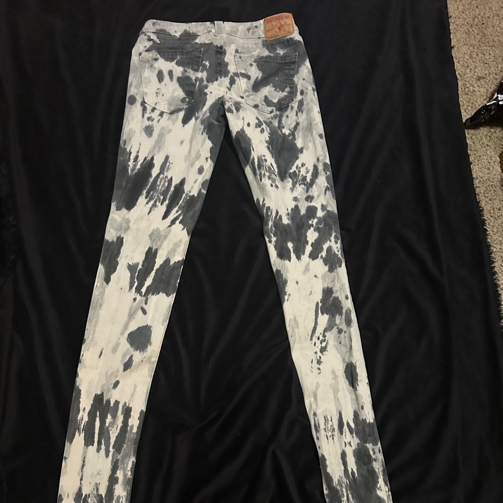 Gray & white tye dye True Religion jeans 27 34 super cute, excellent condition